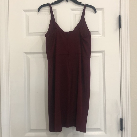 Lulu’s dress - Picture 5 of 7